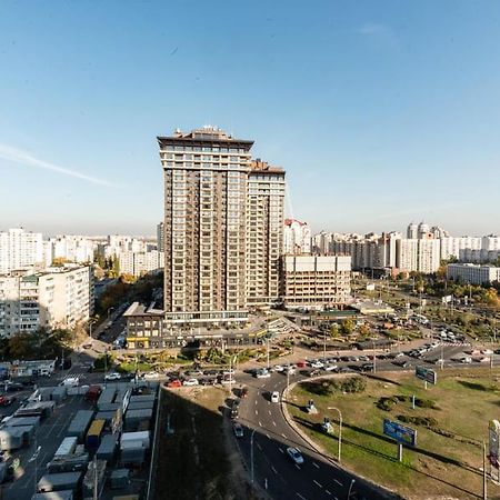 Роскошная 3К Квартира 135М2 На Набережной. Минская Kijów Zewnętrze zdjęcie